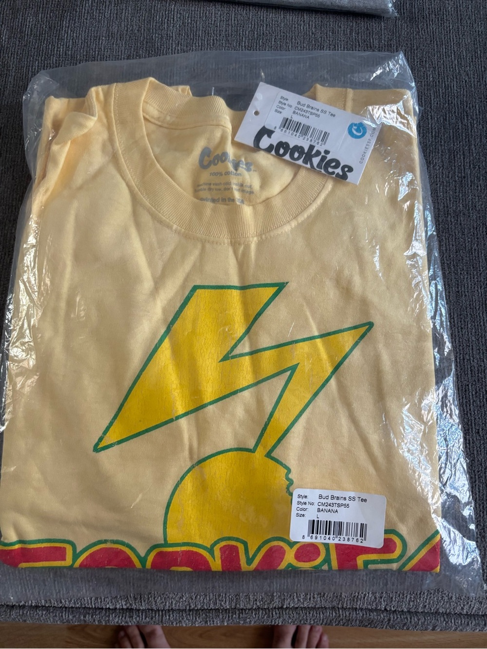 Cookies Brand Men's Banana Yellow Graphic Short Sleeve Tee